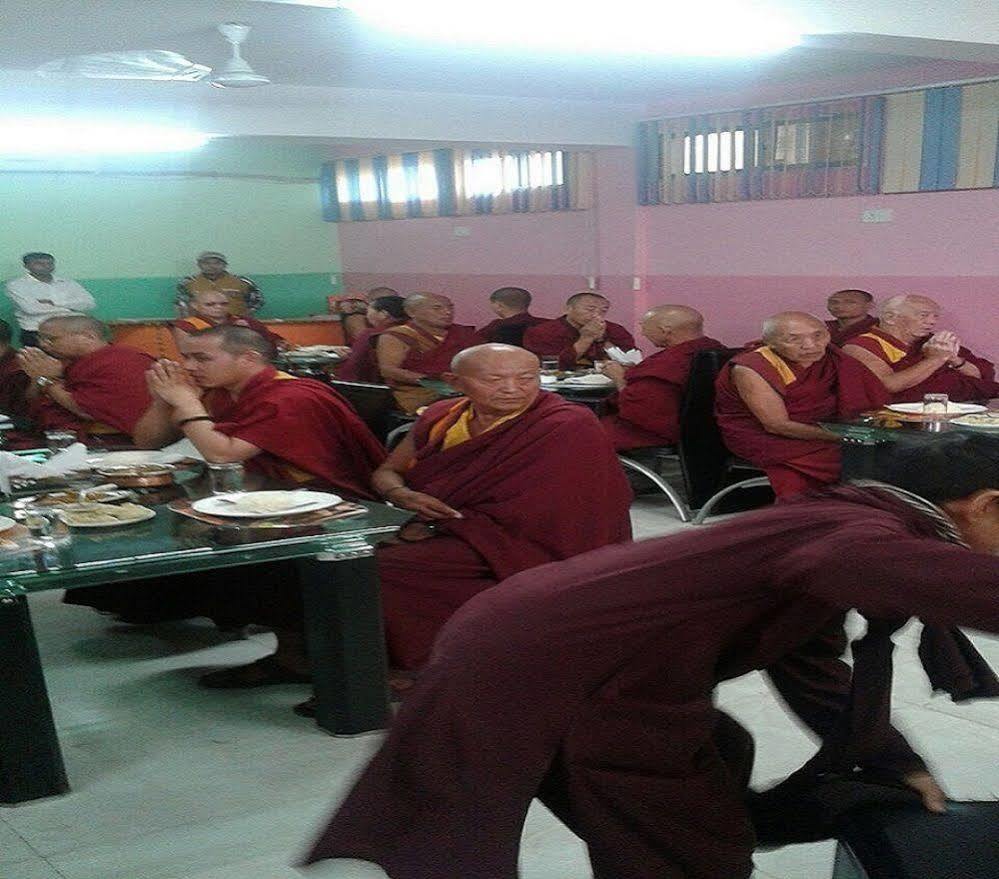 Swagat Guest House Bodhgaya Bagian luar foto