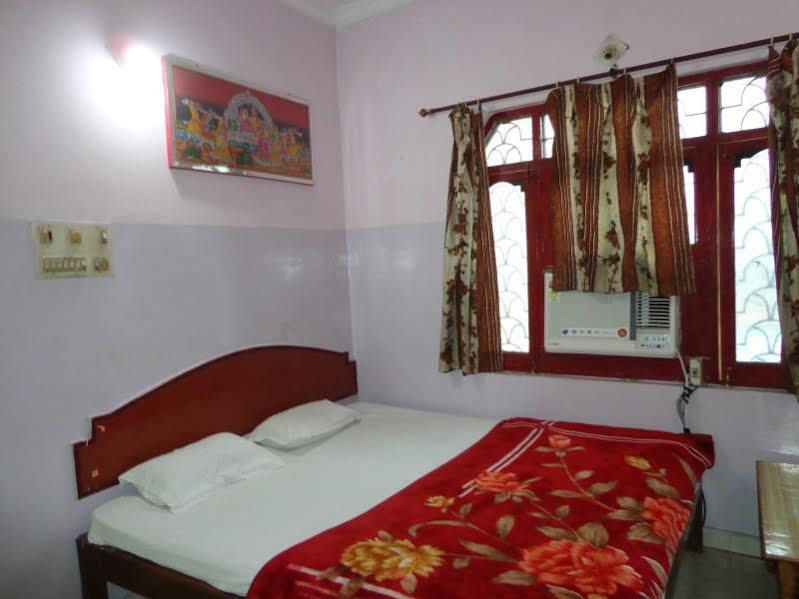 Swagat Guest House Bodhgaya Bagian luar foto